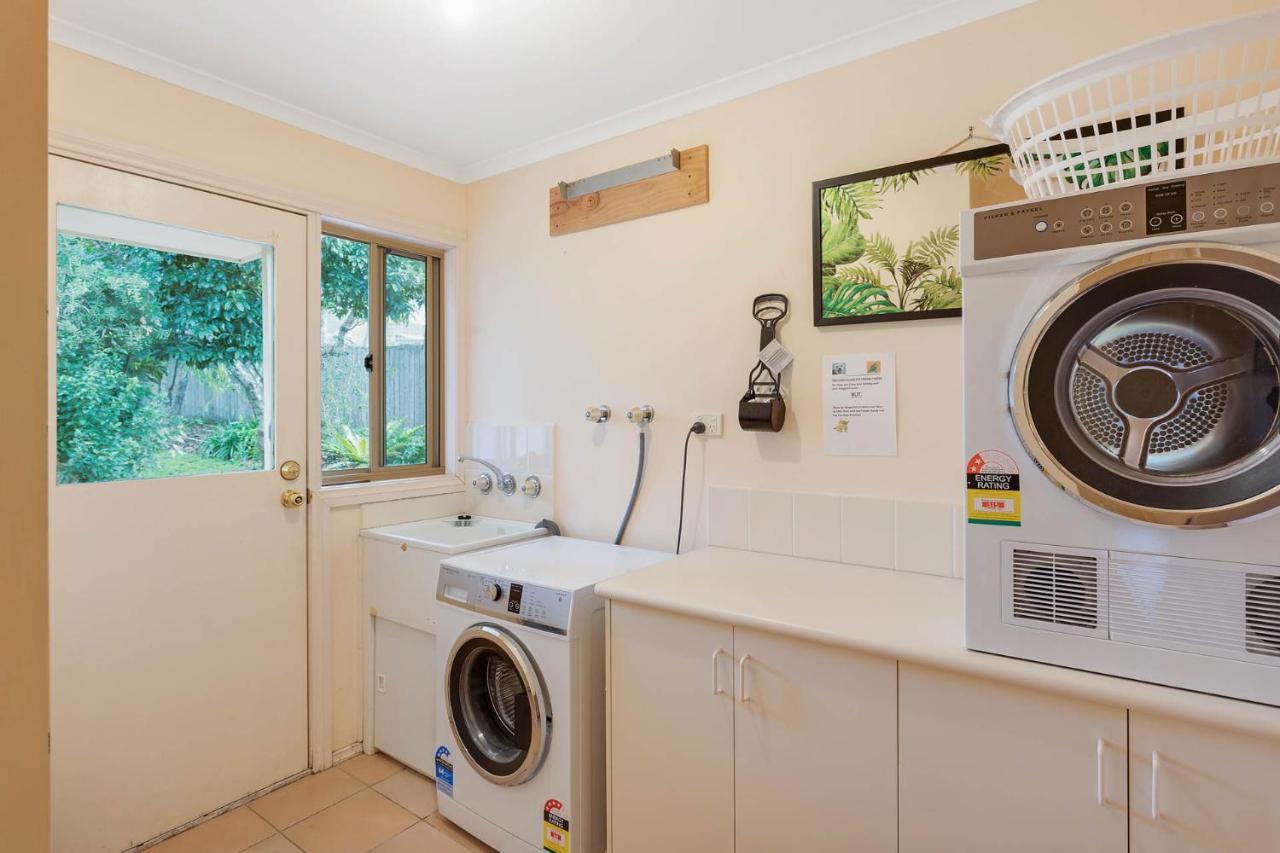 Pelican Lake Holiday House Merimbula Extérieur photo
