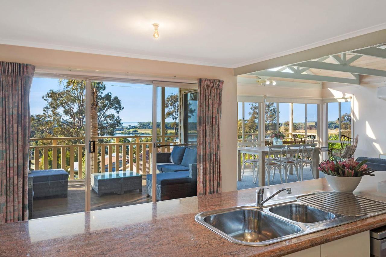 Pelican Lake Holiday House Merimbula Extérieur photo