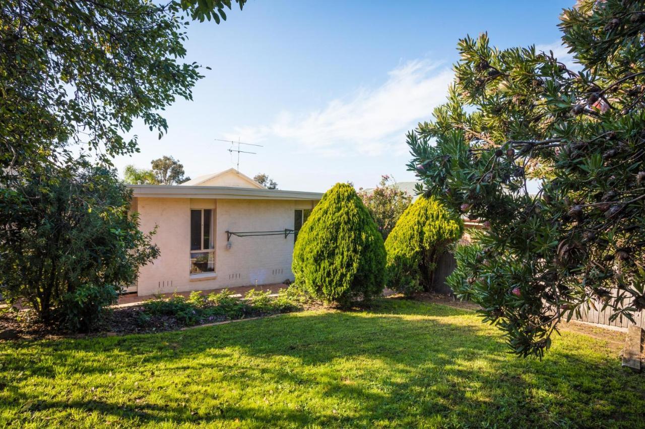 Pelican Lake Holiday House Merimbula Extérieur photo