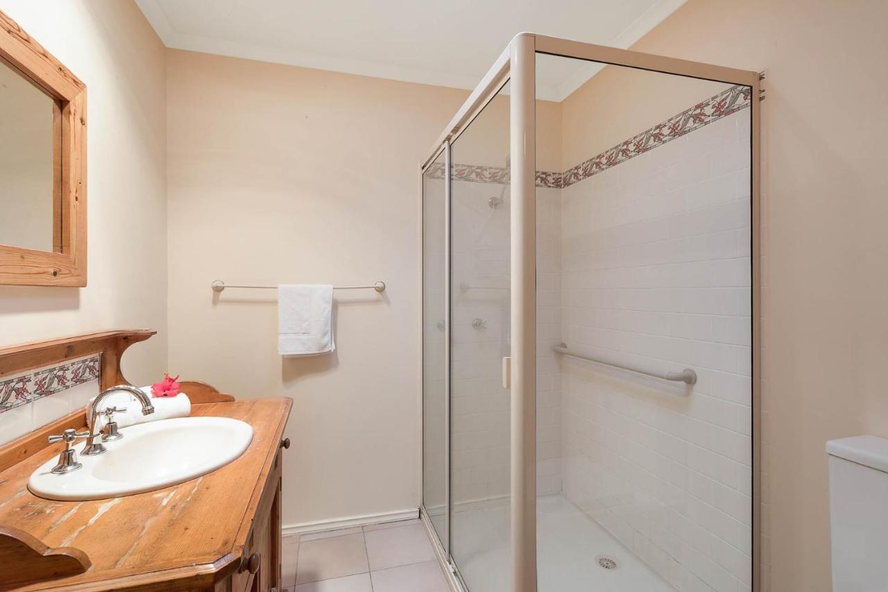 Pelican Lake Holiday House Merimbula Extérieur photo